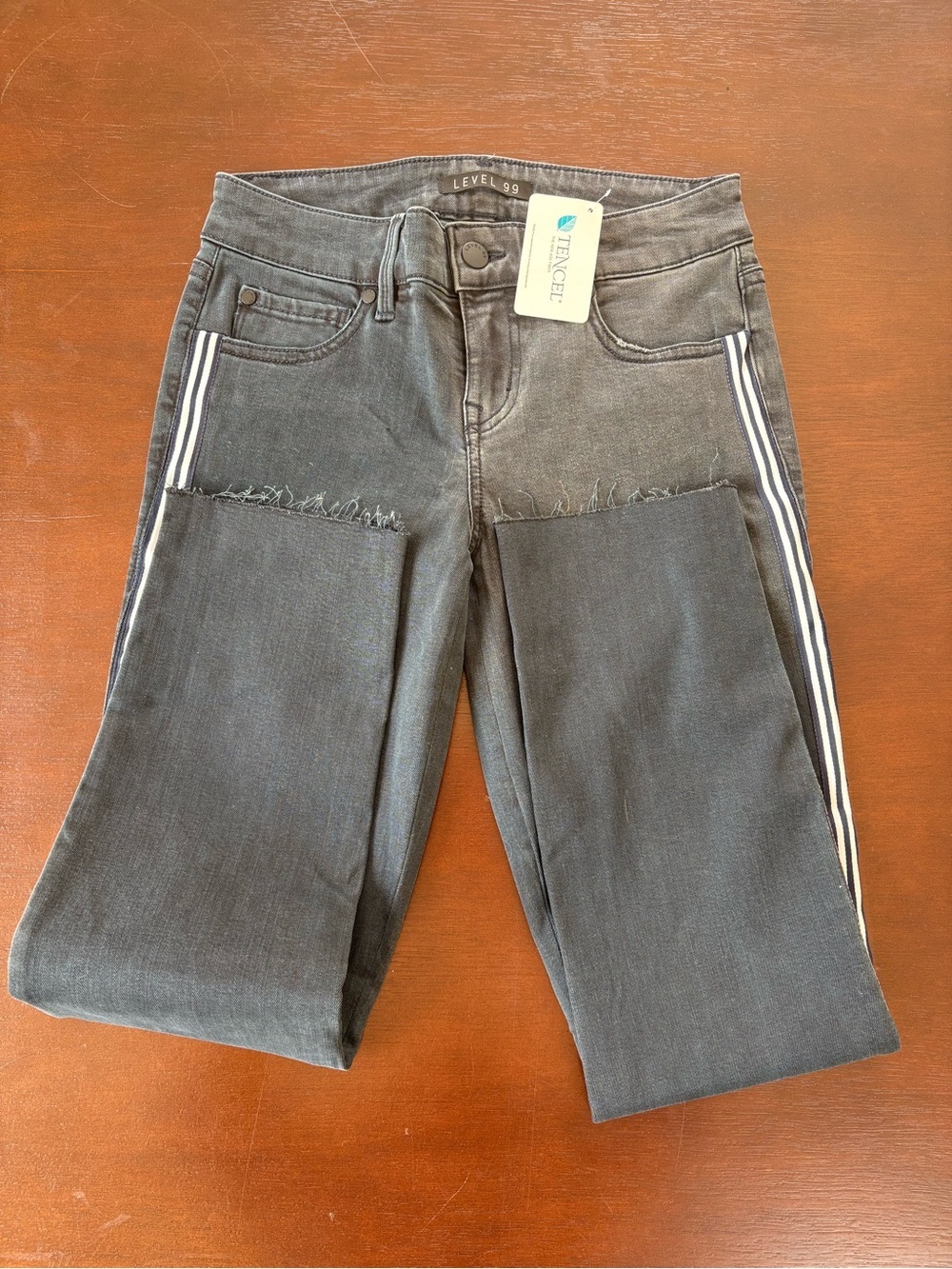 Level 99 Black Denim Jeans with White Brand Tag - Picture 2 of 5